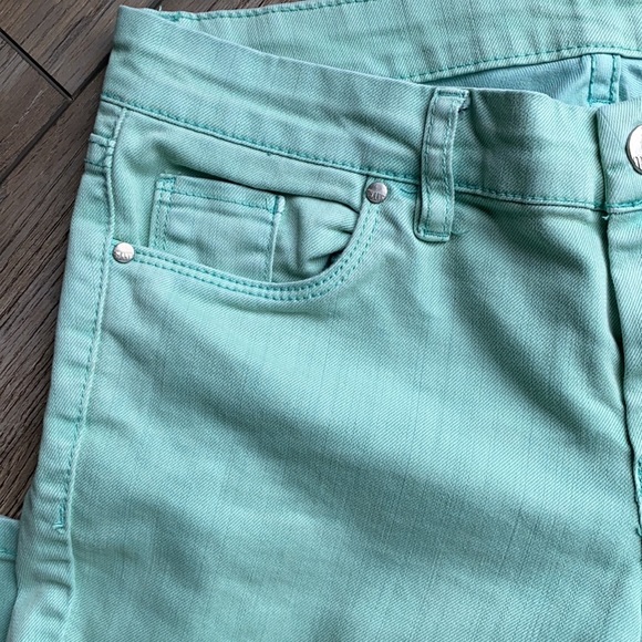 Blank NYC Color Jeans - Picture 9 of 9